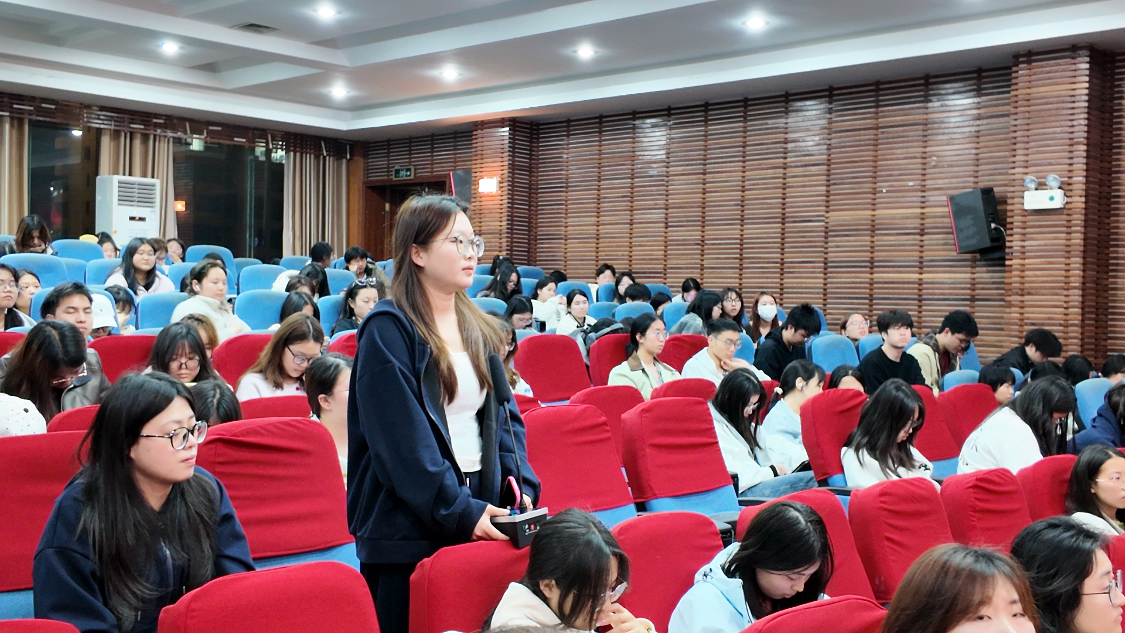 提问环节 (2).jpg